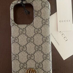 NWT GUCCI  Ophidia GG iPhone 14 pro